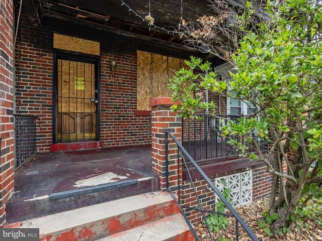 5408 KANSAS AVE NW, Washington, DC 20011