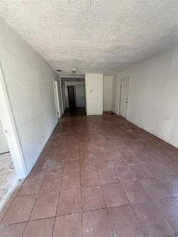 3613 DELEUIL AVENUE, Tampa, FL 33610