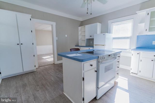130 W EDMONDSON ST, Culpeper, VA 22701