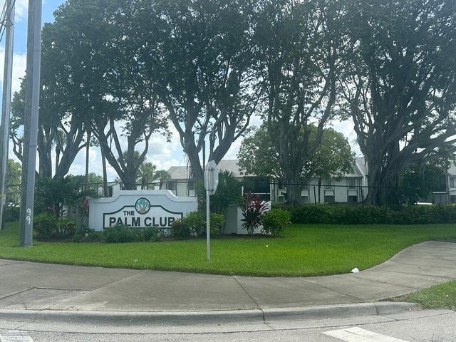 1102 Green Pine Boulevard B1, West Palm Beach, FL 33409