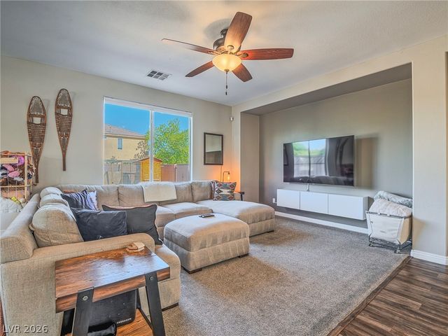 6258 Iginlas Goal Avenue, Las Vegas, NV 89131