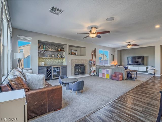 6258 Iginlas Goal Avenue, Las Vegas, NV 89131