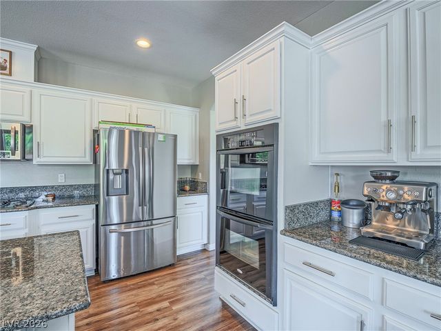 6258 Iginlas Goal Avenue, Las Vegas, NV 89131