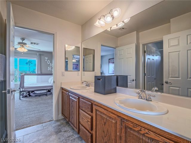 6258 Iginlas Goal Avenue, Las Vegas, NV 89131