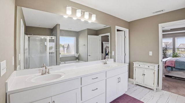421 Davenport Dr, Murfreesboro, TN 37128