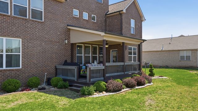 421 Davenport Dr, Murfreesboro, TN 37128