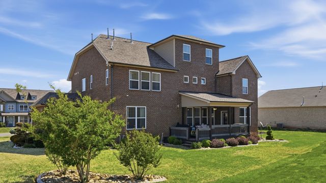 421 Davenport Dr, Murfreesboro, TN 37128