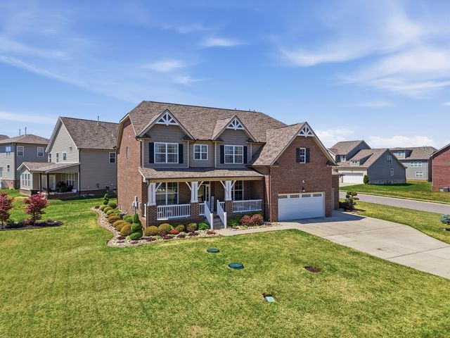 421 Davenport Dr, Murfreesboro, TN 37128