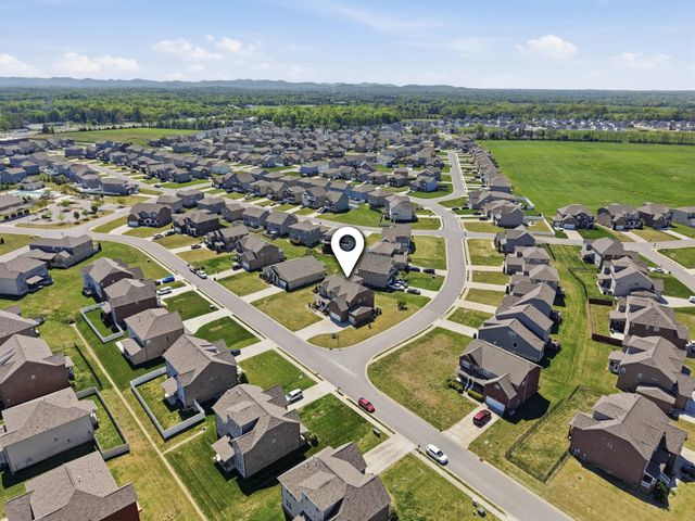 421 Davenport Dr, Murfreesboro, TN 37128