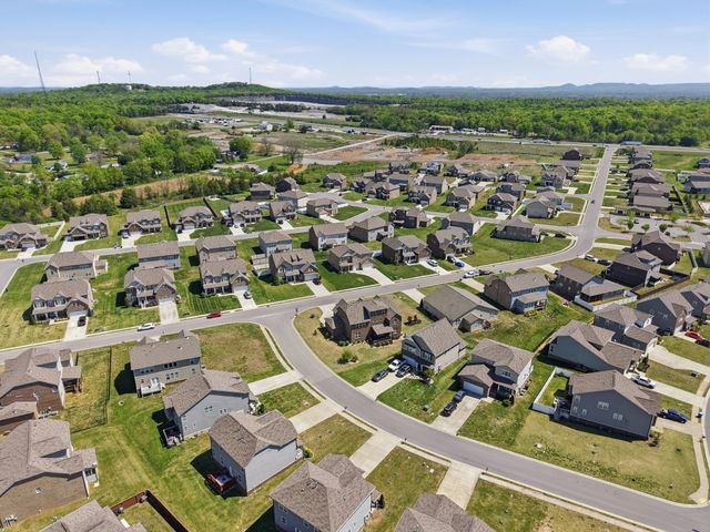421 Davenport Dr, Murfreesboro, TN 37128