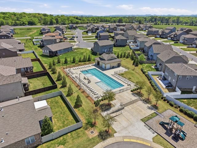 421 Davenport Dr, Murfreesboro, TN 37128