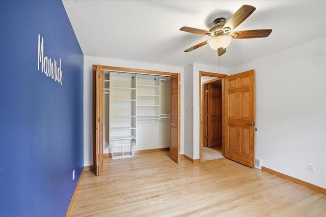 1880 Stardust DRIVE, Waukesha, WI 53186