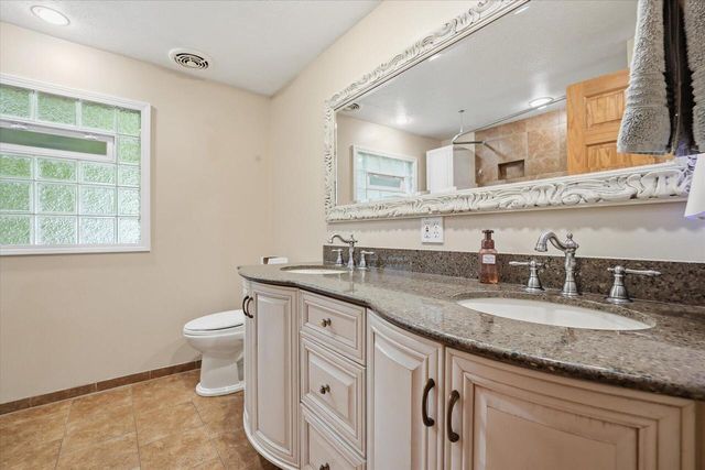 1880 Stardust DRIVE, Waukesha, WI 53186
