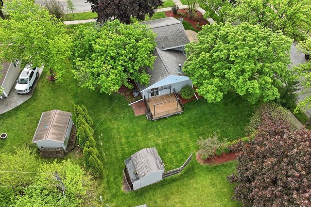 1880 Stardust DRIVE, Waukesha, WI 53186