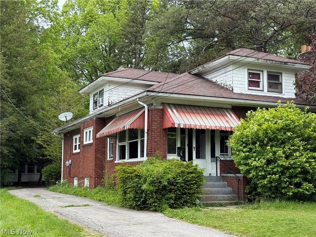 154 Hollywood Avenue, Youngstown, OH 44512