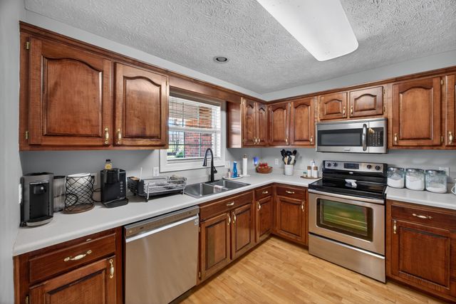 2717 Beckner Ln, Cookeville, TN 38506