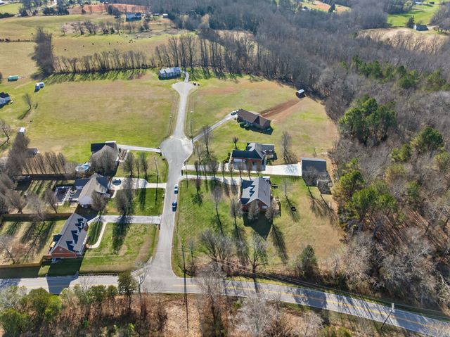 2717 Beckner Ln, Cookeville, TN 38506