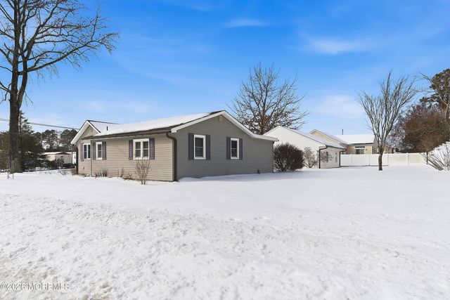 201 Commonwealth Boulevard, Manchester, NJ 08759