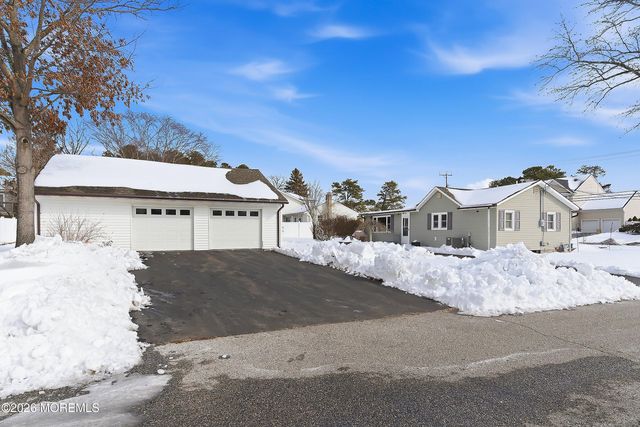 201 Commonwealth Boulevard, Manchester, NJ 08759