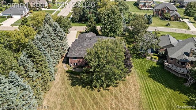 1132 Wood Trail, Oxford, MI 48371