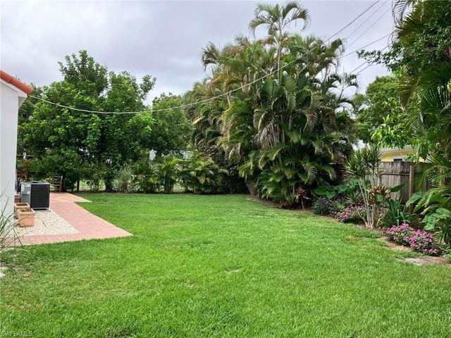 2462 Cortez BLVD, Fort Myers, FL 33901