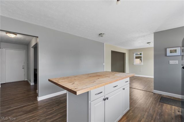 2395 Hull Drive, Copley, OH 44321