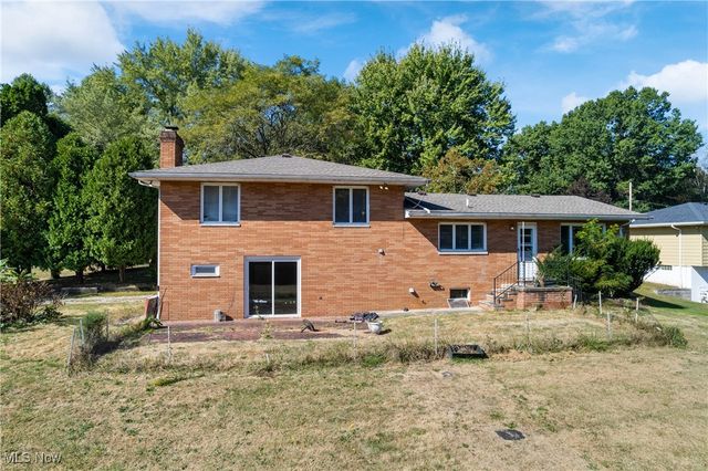 2395 Hull Drive, Copley, OH 44321