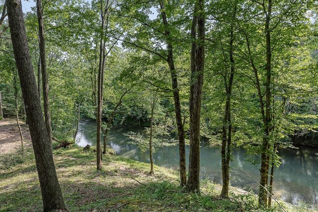 250 W Laurel Ave, Mcminnville, TN 37110