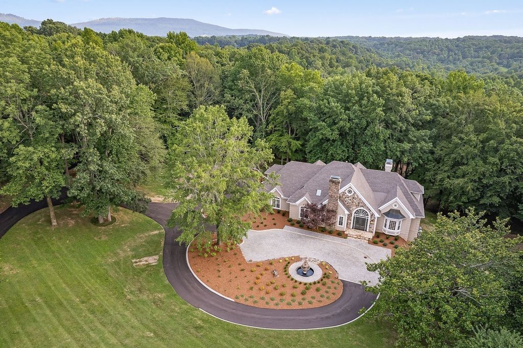 250 W Laurel Ave, Mcminnville, TN 37110