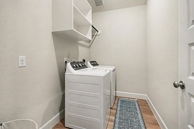 12310 Grassy Bend Drive, Mont Belvieu, TX 77523