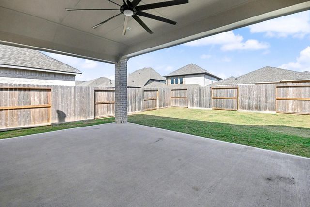 12310 Grassy Bend Drive, Mont Belvieu, TX 77523