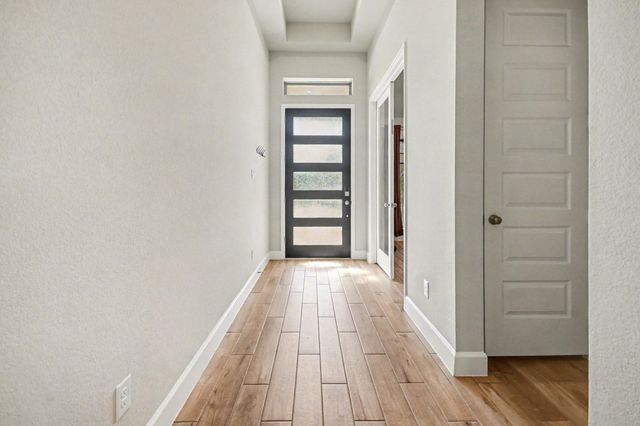 12310 Grassy Bend Drive, Mont Belvieu, TX 77523