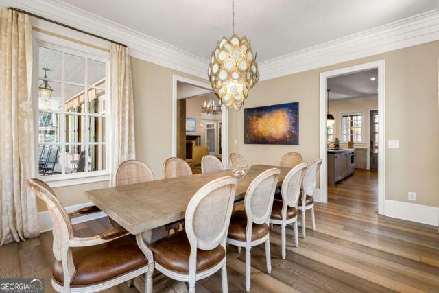 10748 Serenbe Lane, Chattahoochee Hills, GA 30268