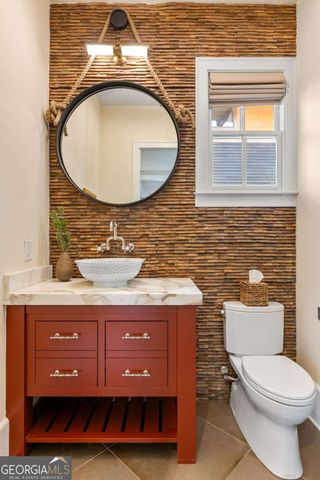 10748 Serenbe Lane, Chattahoochee Hills, GA 30268