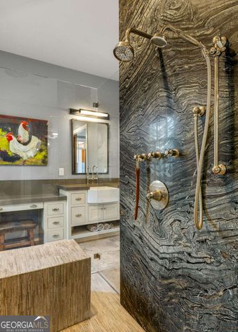 10748 Serenbe Lane, Chattahoochee Hills, GA 30268