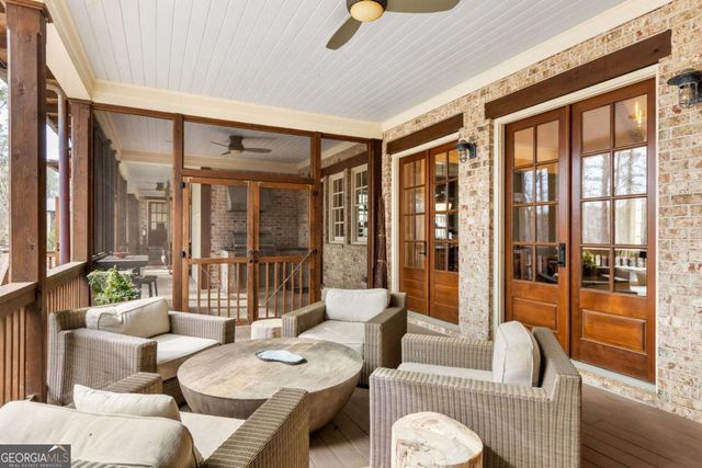 10748 Serenbe Lane, Chattahoochee Hills, GA 30268