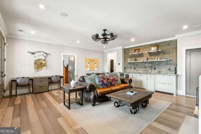 10748 Serenbe Lane, Chattahoochee Hills, GA 30268