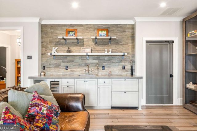 10748 Serenbe Lane, Chattahoochee Hills, GA 30268