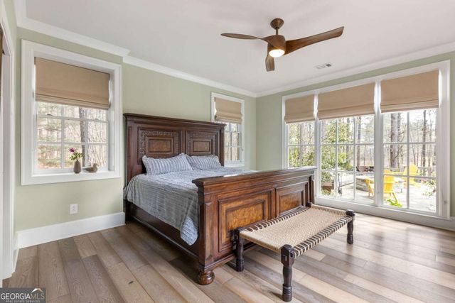 10748 Serenbe Lane, Chattahoochee Hills, GA 30268