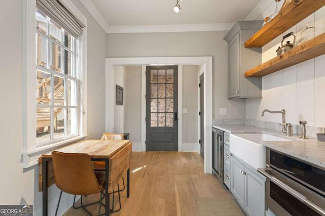 10748 Serenbe Lane, Chattahoochee Hills, GA 30268