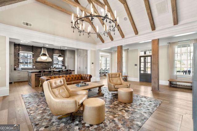 10748 Serenbe Lane, Chattahoochee Hills, GA 30268