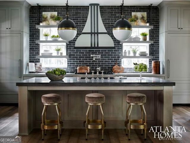 10748 Serenbe Lane, Chattahoochee Hills, GA 30268