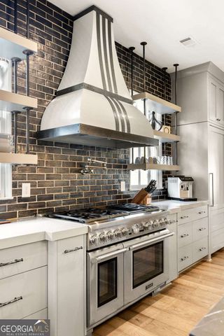 10748 Serenbe Lane, Chattahoochee Hills, GA 30268