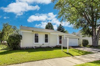 2695 Stoneybrook Lane, Aurora, IL 60502