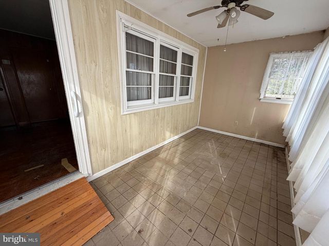 205 AVOCADO RD, Cape May Court House, NJ 08210