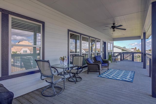 1007 Redfish Street, Bayou Vista, TX 77563