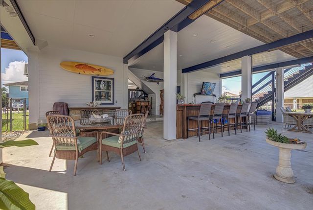 1007 Redfish Street, Bayou Vista, TX 77563