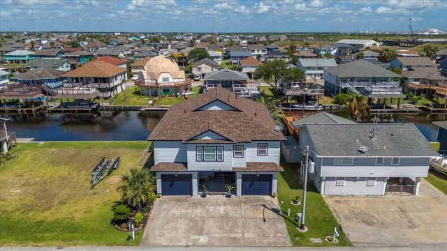 1007 Redfish Street, Bayou Vista, TX 77563