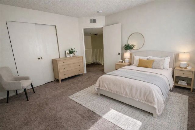 38710 10th St E 15, Palmdale, CA 93550