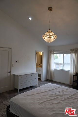 944 Palm Avenue 2, West Hollywood, CA 90069